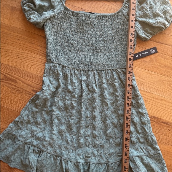 Dress Green Textured Dress - Picture 9 of 9